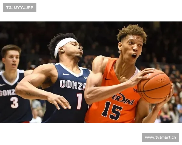 李弘权携上海男篮赴美拉练 目标参加NBA夏季联赛争取双向合同 李弘权携上海男篮赴美拉练 目标参加NBA夏季联赛争取双向合同